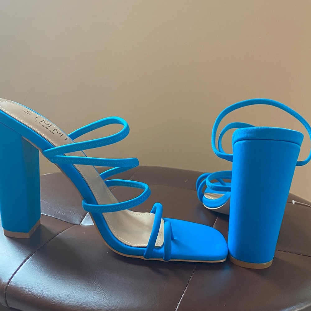 Elegant Blue Strappy Heels
